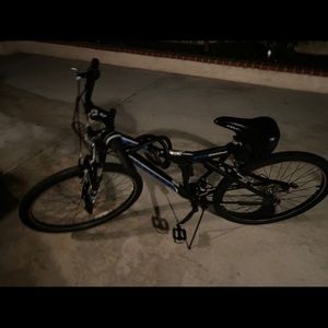 Shock wave 26 inch with alarm lock bike bag